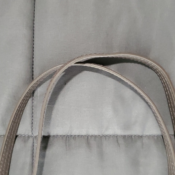 Margot Large Olive (Leather) Tote - Picture 6 of 6